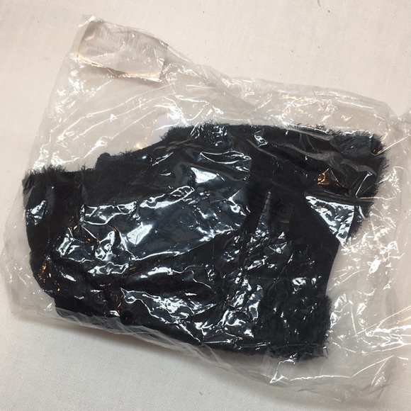 Nasty Gal Hot Child Cropped Knit Sweater Black - Picture 5 of 6